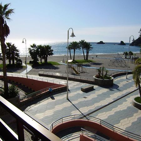 Centro-Primera Linea De Playa Almuñécar Extérieur photo